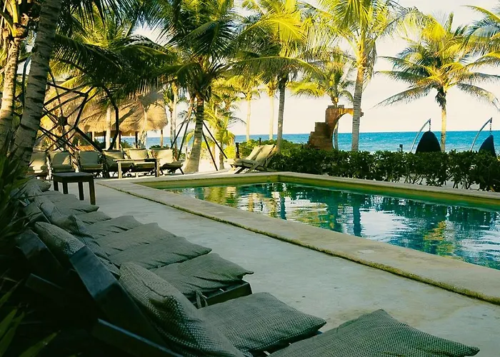 Mia Hotel 3*